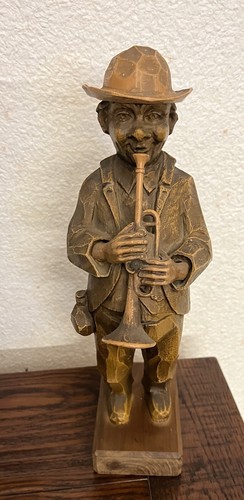 Trompeter figur auf - auf, holzsockel