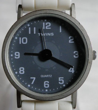 Weiß/Graue TWINS Design Krippl-Watches Quarz Analog Armbanduhr