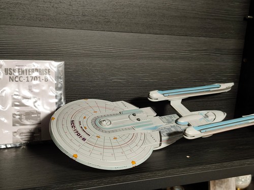 Diamond select toys s - diamond, u.s.s