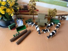 SIKU 3568 Frontladerzubehör, 6Kühe, 6Quaderballen und 2Holzbalken