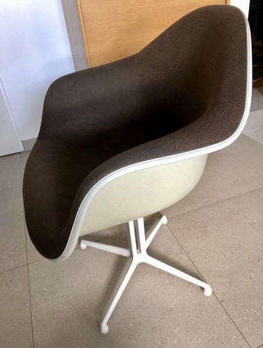 Eames fiberglass armchair - fiberglass,