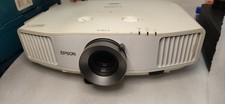 Epson EB-G5000 Beamer inklusive Epson ELPLM05 Projektionsobjektiv.