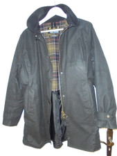 Barbour Wachscotton-Jacke schwarz Damen