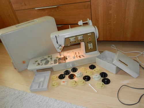 Singer 700 automatic - g,