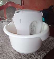 Privileg Rührgerät mit Mixstäben , Knethaken und Rührschüssel