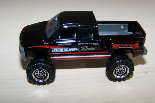 Matchbox chevrolet silverado - chevrolet,