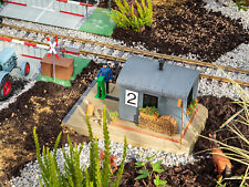 Pola 330878 Spur G - Bahnwärterbude mit beweglicher Figur NEU und OVP