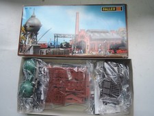 + G66 H0 Faller 70 Bahnbetriebswerk Lokschuppen Kohlebansen Wasserturm Bockkran