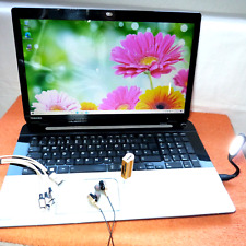 Toshiba L70 Skullcandy 17 Zoll l 8GB RAM NEU l 1TB SSD Windows 10 QUAD i7 HDMI