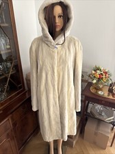 Geschorener Nerzmantel Gr 42 mit Kapuze
