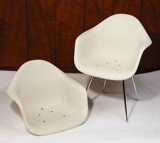 Sitzschalen und Gestell für