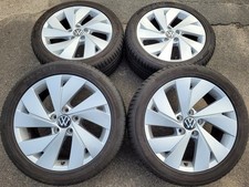 VW Golf 8 original 17 Zoll Alufelgen Belmont - Nexen Sommerreifen 225/45R17 91W