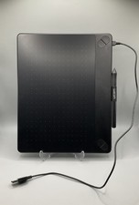 Wacom Intuos Pen & Touch Tablet / CTH-690