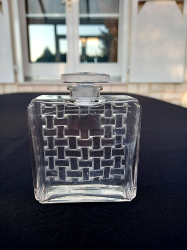 Alter parfümflakon lalique - alter, r.