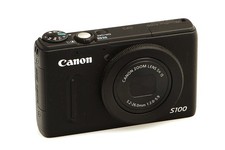 Canon "Dummy" / "Schaufenster-Attrappe" der Canon Powershot S100