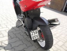 Kennzeichenhalter seitlich