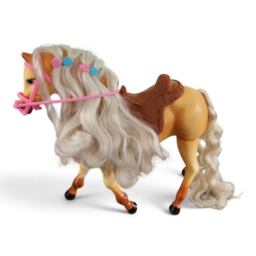 Barbie walking jumping and - barbie,