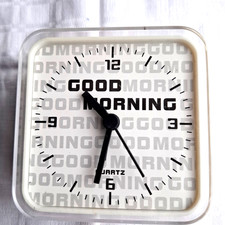 Reisewecker analog Quartz, Amsterdam, Tischuhr mit Alarmfunktion, ca 8x8x3 cm