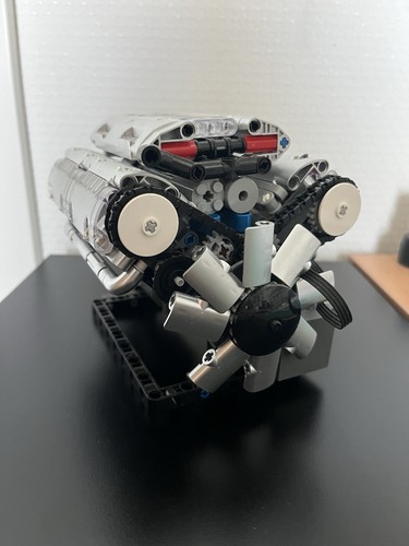 Mould king engine 10088 - v8,