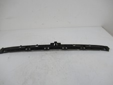 VW Jetta 4 IV 16 11-17 Halter Stoßstange hinten mitte Führungsprofil 5C6807863