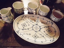 4 Kaffeetassen + Kuchenplatte