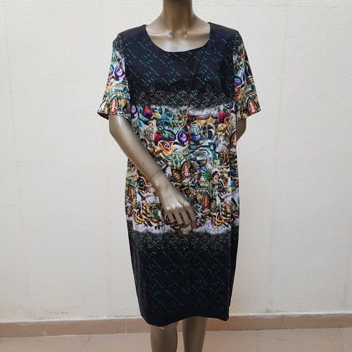 Farbenfrohes kleid von - farbenfrohes,