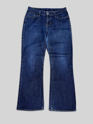Levis demi curve - levis,