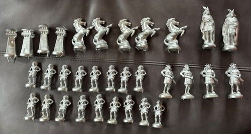 Schachfiguren aus zinn die - aus, "die