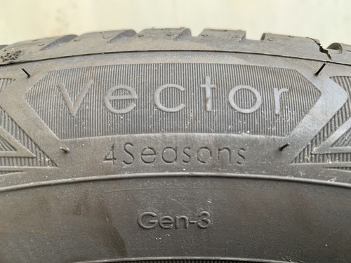 Goodyear vector 4 - 2,