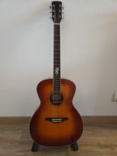 You's O100E Akustikgitarre mit