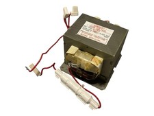 Hochspannungstransformator