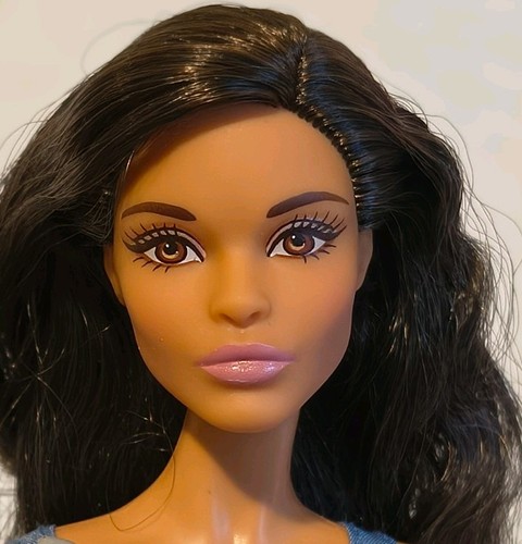 Barbie collector holiday 2016 - collector,