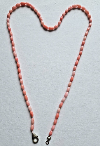 Kette aus lachskoralle - kette,