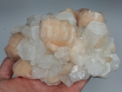 Apophyllit stilbit dekkan - stilbit,