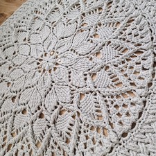 Handgehäkelter/Rund