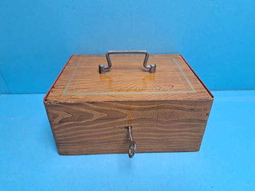 Alte massive geldkassette - ,