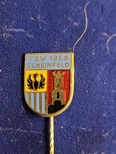 Alte anstecknadel fußball tsv - fußball,