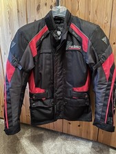 Motorradjacke mit Protektoren