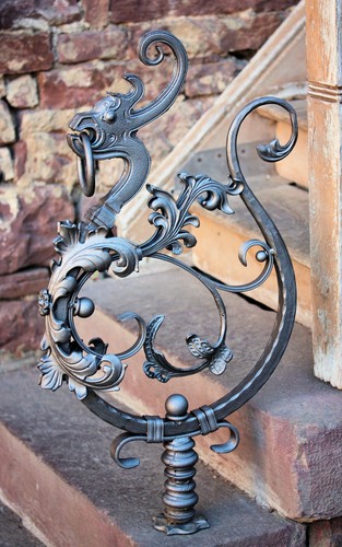 Uhrig drache geschmiedeter - drache,