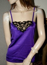 Satin Glanz Perlon Negligee - Hemdchen * Top lila Spitze seidenweich 36