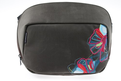 Crumpler miss flower - crumpler, d.flower