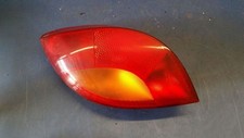 FORD KA (RB_) Rücklicht Rückleuchte links mit Lampenträger 1120331