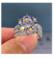 Trendy Damenring Silberfarben