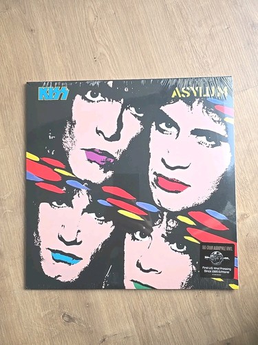 Kiss 2014 asylum - asylum,
