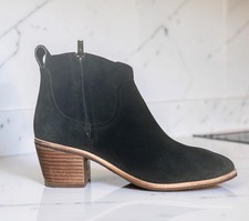Ugg Kingsburg Black Suede Zip