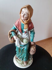 Porzellan Royal Meridian , alte Bäuerin 33 cm