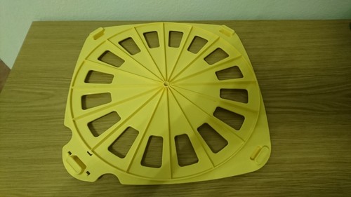 Tupperware 156 party snack - tupperware, d