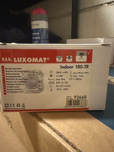 Indoor 180 tr - b.e.g., 180-tr