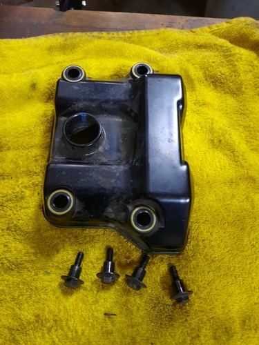 Ventildeckel mit schrauben - mit,