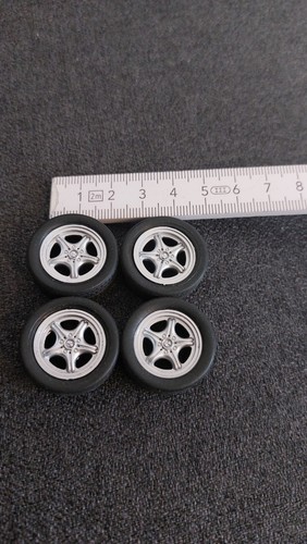 Modellbausatz räder felgen - modellbausatz,